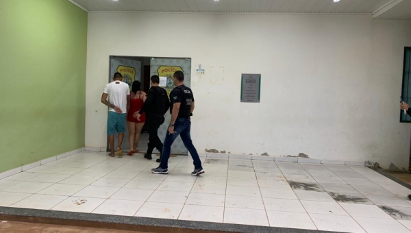 Polícia Civil prende casal do tráfico e fecha boca de fumo em Sena Madureira